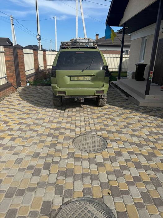 Mitsubishi pajero 2005