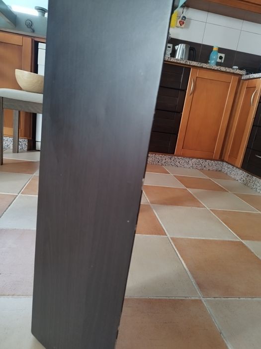 Mesa de jantar em vidro – extensível (1,60 m a 2,20 m)