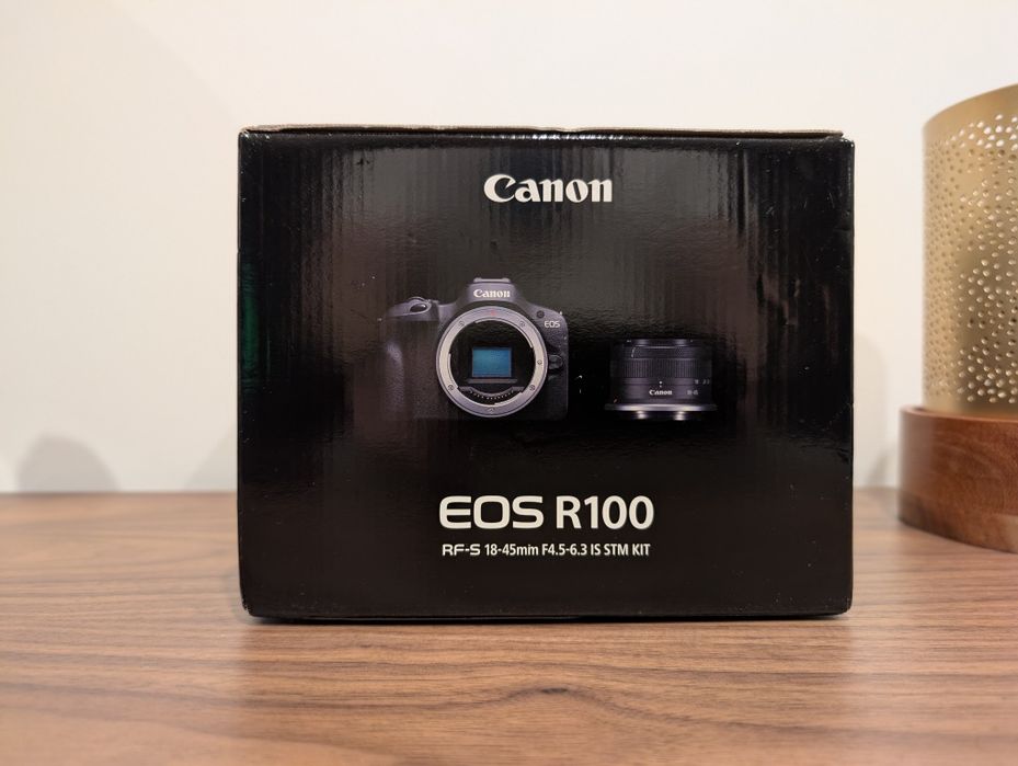Canon EOS R100 + RF-S 18-45mm - Nova c/garantia