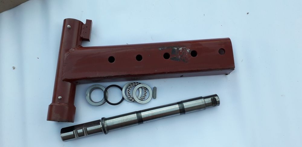 Zwrotnica, sworzeń, oś przednia płaska, URSUS C-360 C-330 C-360-3P