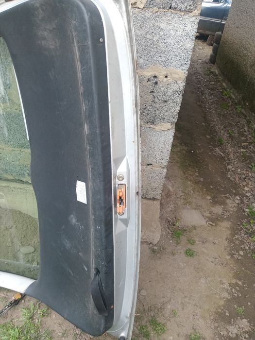 Задня ляда Шкода Октавія Тур