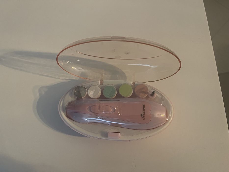 Corta unhas eléctrico