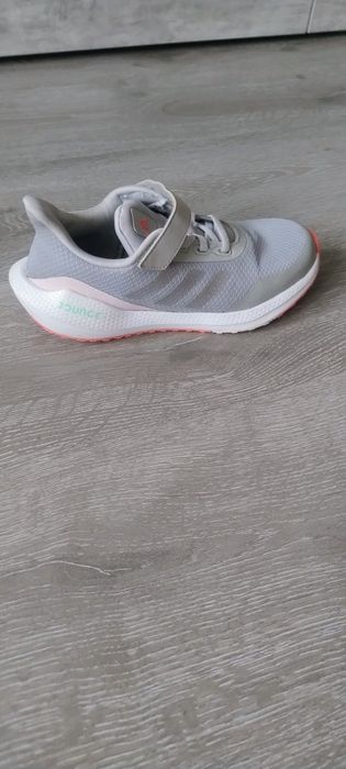 Кросівки Adidas (оригінал)