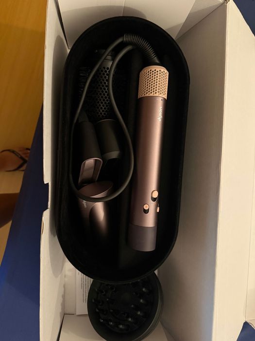 Dyson cabelos novo