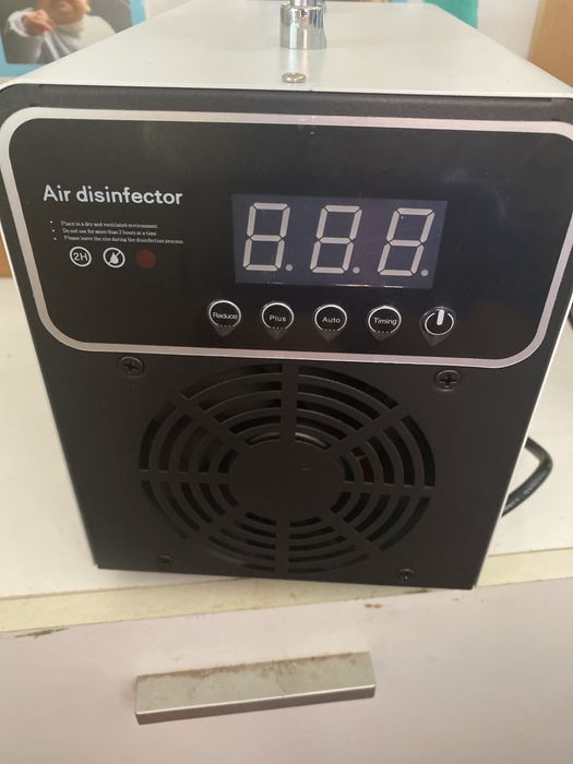Gerador de Ozono Profissional / Máquina de Desinfeção de Ar ("Air Disinfector") – Nunca Usado