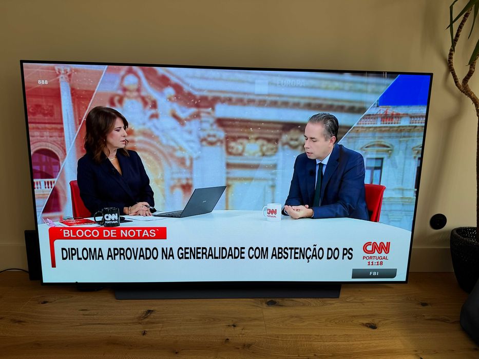 TV OLED LG OLED83C44LA com garantia. 83 polegadas. Ofereço entrega.