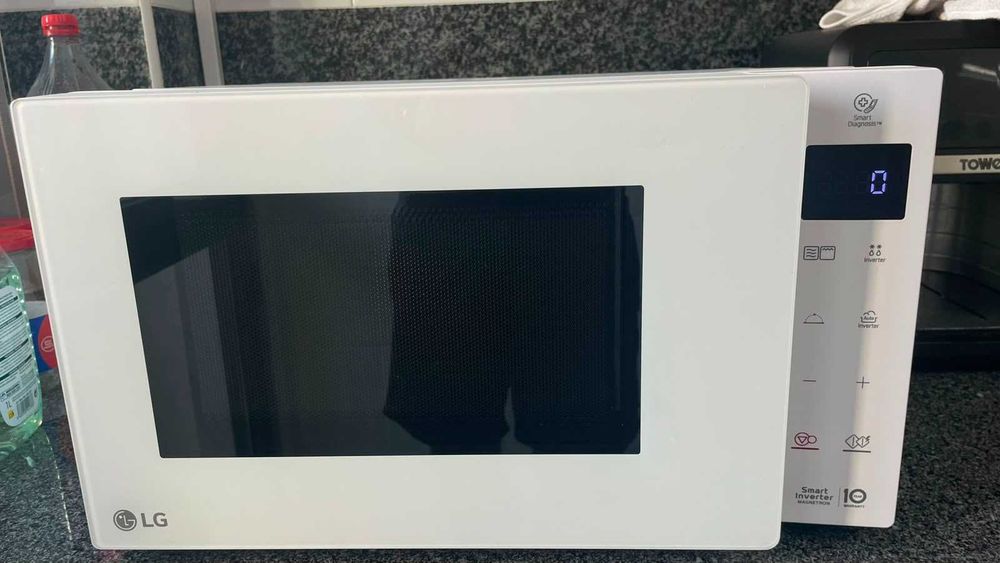 Microondas LG Smart Inverter - 47x40x27cm - Na Garantia