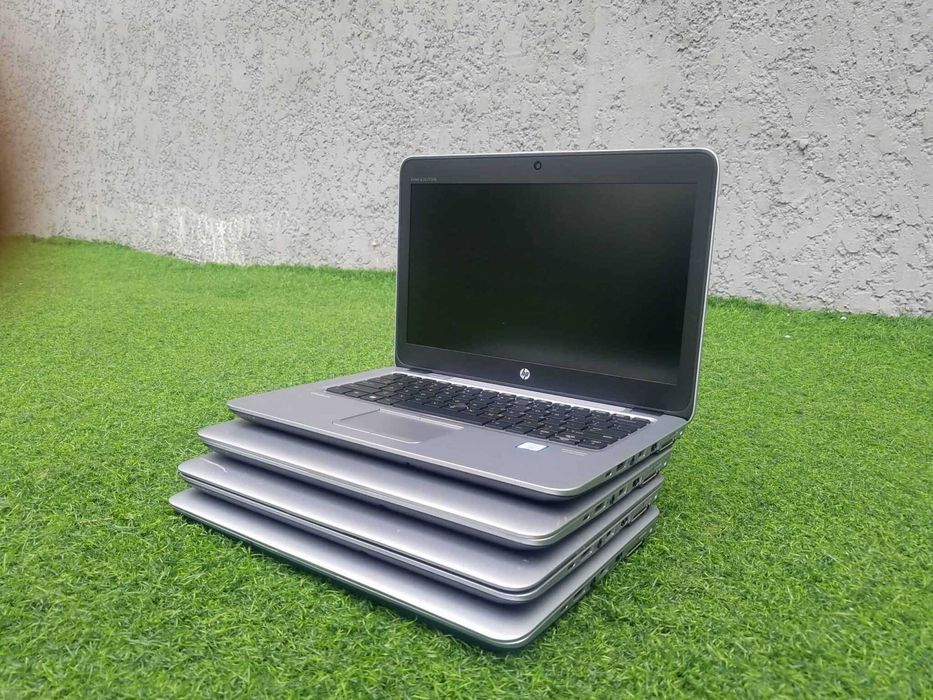 HP ProBook 820 G3 | SSD 256GB | i7-6600U | Super Leve e Fino