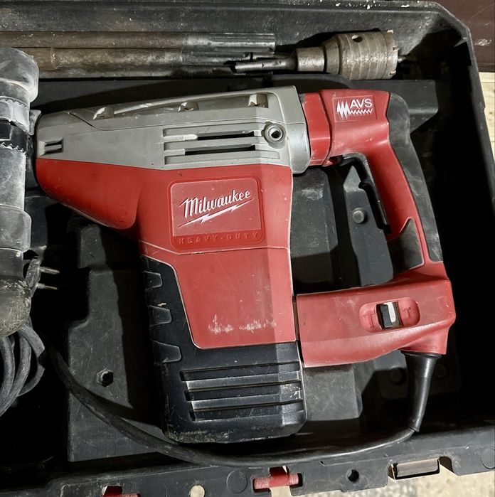 Martelo electrico tamanho grande 3 marca wurth e 2 milwauke
