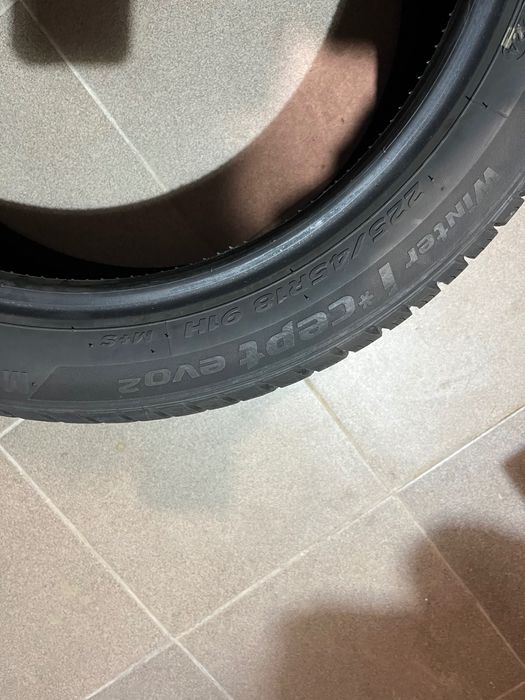 Opony zimowe Hankook 225/45 R18