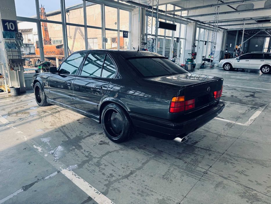 Продам BMW Е34 530i АКПП