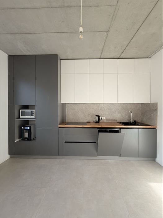 Продаж котеджу- таунхаус з частковим ремонтом в с. Конопниця