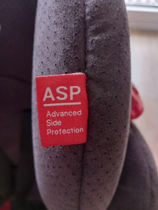 Fotelik samochodowy Recaro 15-36 kg. Stan dobry