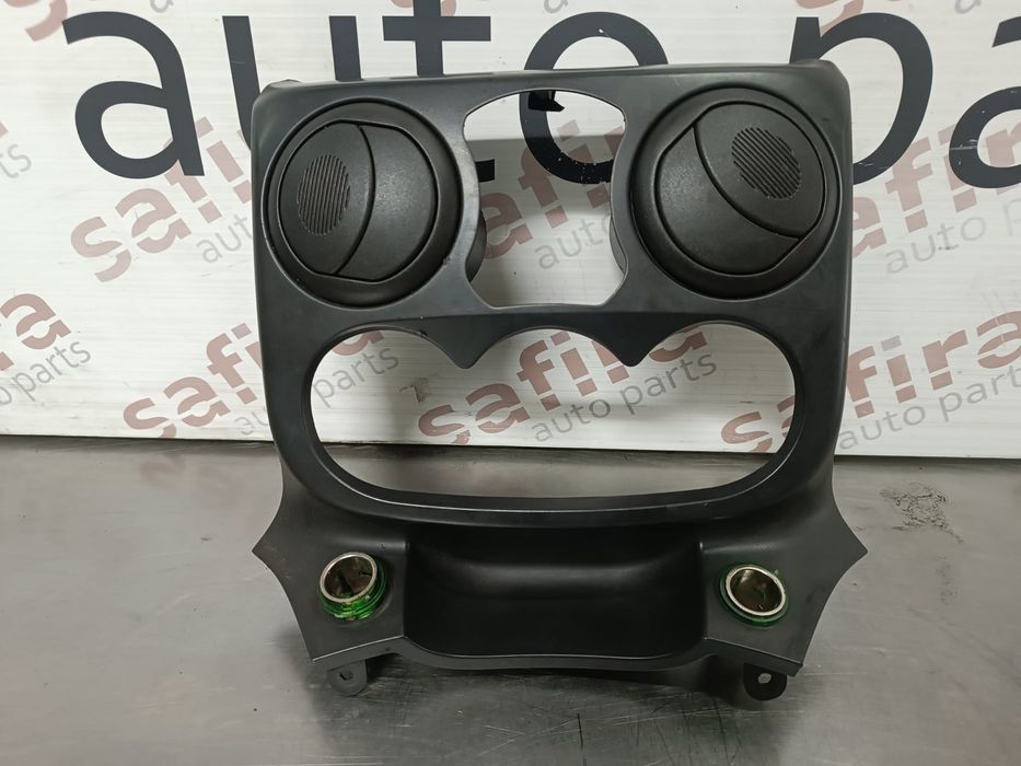 Moldura da Consola Central / Rádio / Aro FIAT DOBLO Camião de plataforma/chassis - 735501985