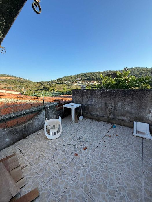 Moradia T2 para remodelar