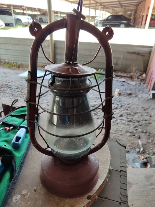 Продам керасиновую лампу.