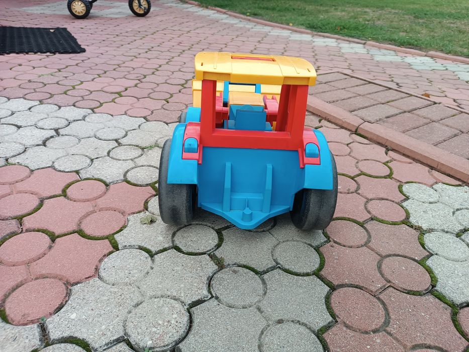 Zabawkowa koparka
