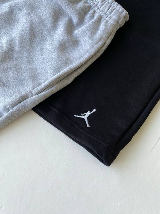 Шорти Jordan сірі/чорні