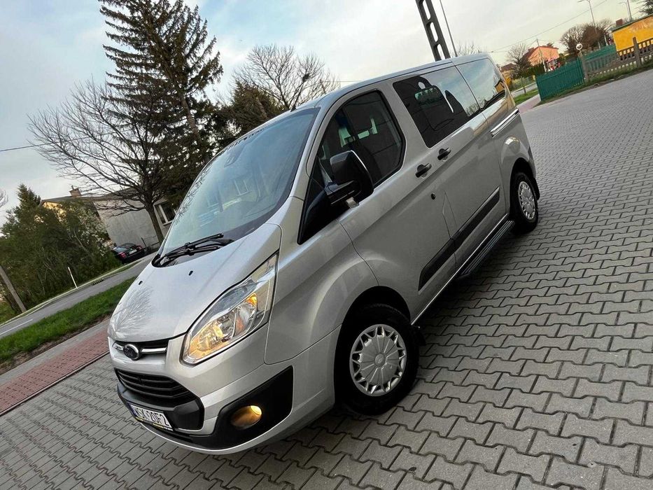 Wynajem bus 9cio osobowy ford transit tourneo costom