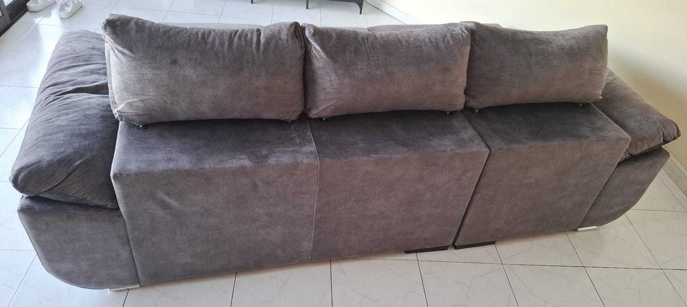 Sofá Retrátil com Chaise + Encosto Reclinável e Arrumação