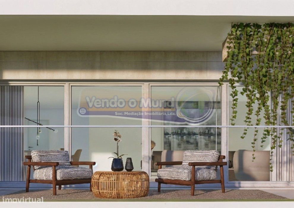 Apartamento T4  em Carnaxide (LXOEI013B)
