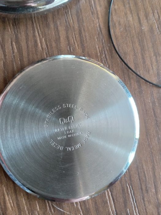 Часы женские 2 шт. "Q&Q WATER RESIST" и "J.D.DIANA QUARTZ"