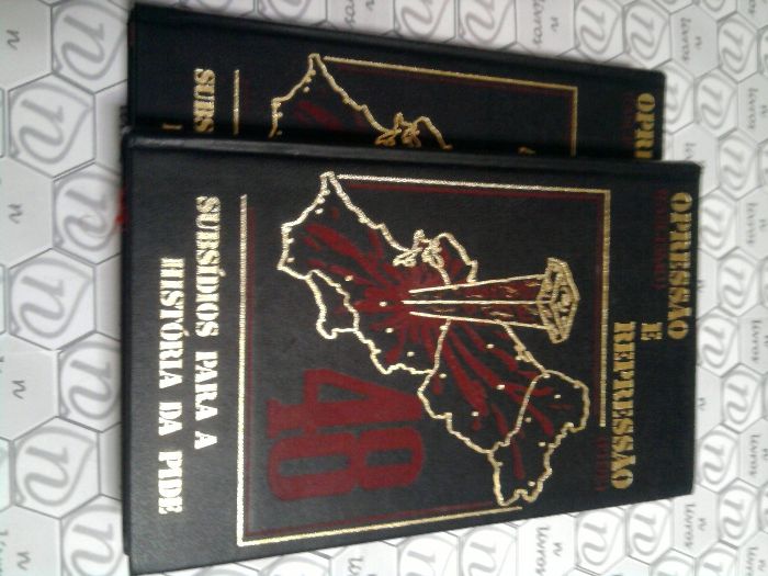 Opressão e Repressão (Subsídios para a História da Pide)