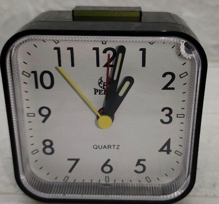 Бесшумный аналоговый будильник VORRINC с функцией повтора