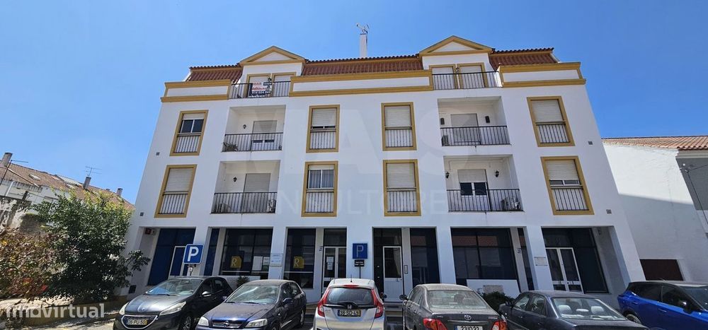 Apartamento T3 no Centro de Alpiarça | Áreas Generosas, Varandas e ...