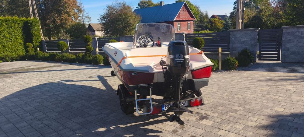 Łódź Bever 445, 50 km Suzuki, Przyczepa.