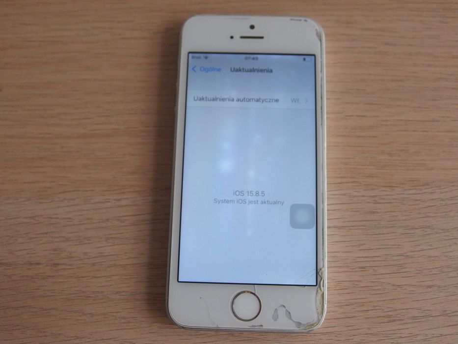 Apple iPhone SE A1723 16GB iOS 15.8.5 telefon smartfon