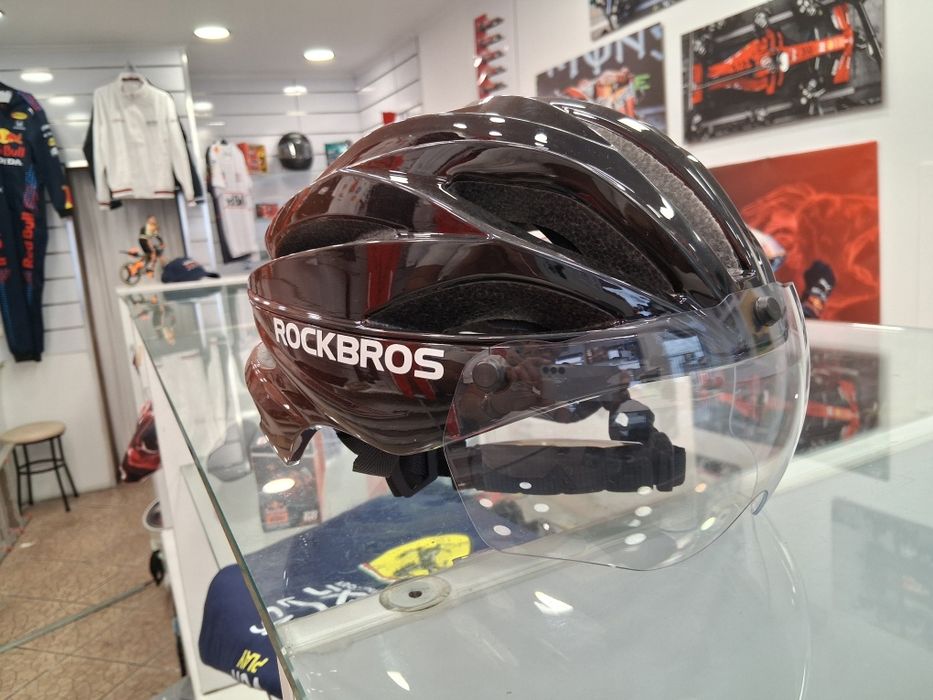 Capacetes ciclismo novos e a estrear.