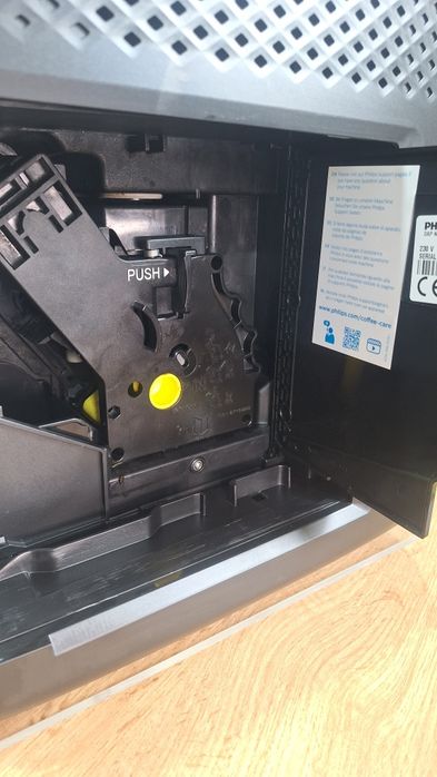 Кавомашина Philips LatteGo