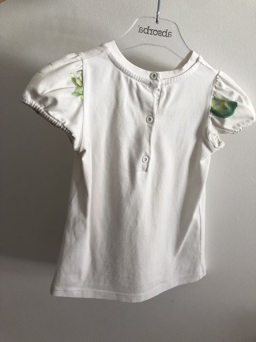 T-shirt Roberto Cavalli, de menina. tamanho 2 anos, em ótimo estado.