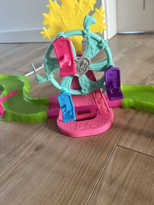 Barbie on the go carnivall zestaw karuzela ideal