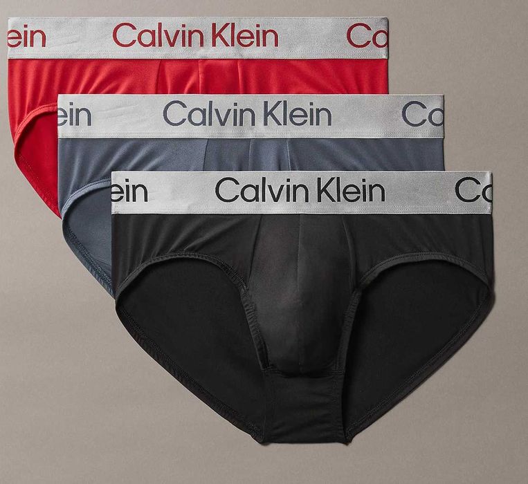 Sprzedam nowy zestaw 3 par slipów Calvin Klein S
