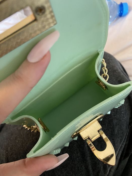 Mini torebka miętowa z łancuchem