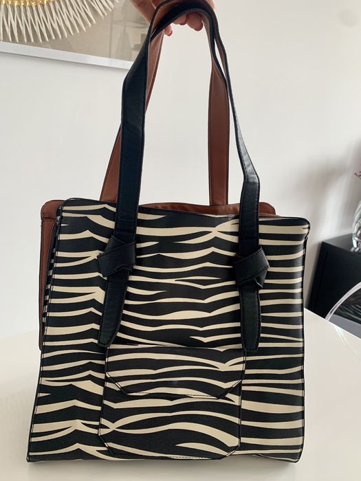 Mala da Parfois preta e branca