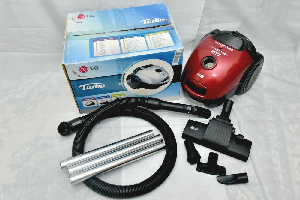 Пилосос  LG  V - C3E55SD