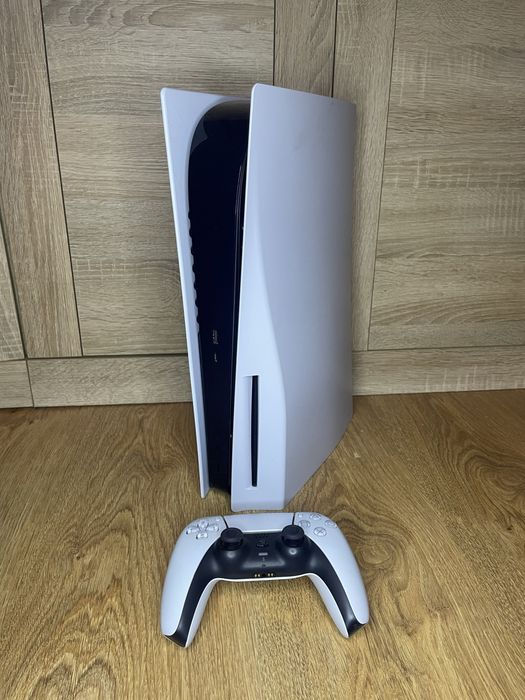 Konsola Playstation 5 z napędem + Kontroler
