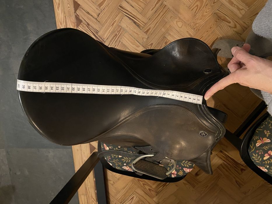 Sela Kieffer Multiusos 17” - Pele Genuína