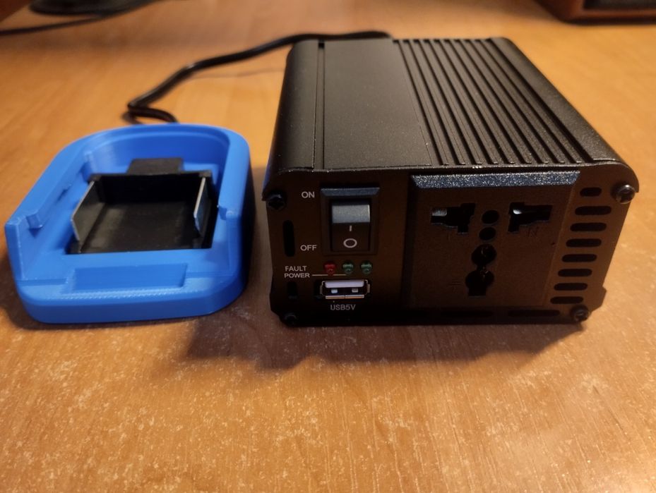 Інвертор (DC18-AC220) під акумулятори типу "Makita"