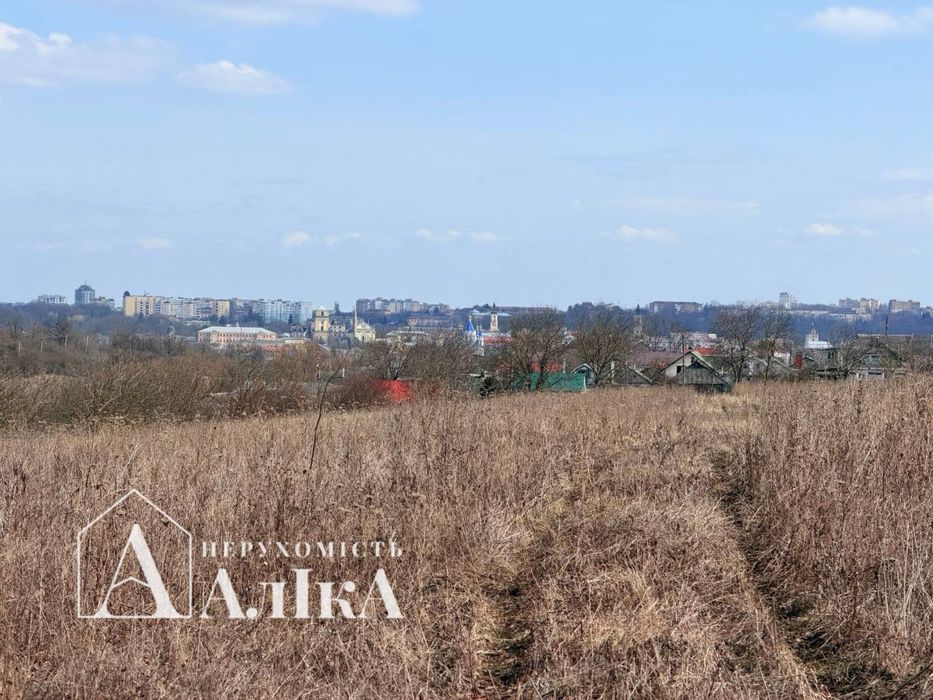 Продам велику земельну ділянку під забудову