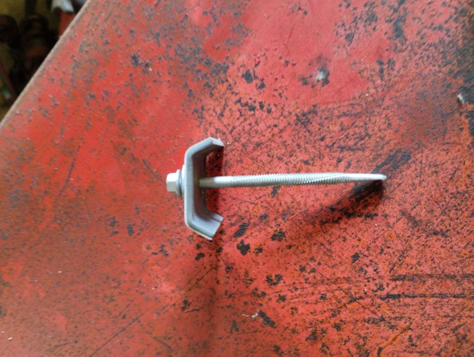 Parafusos e anilhas de âncora painel sanduíche