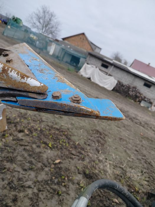 Продам оборотний плуг рабеверк