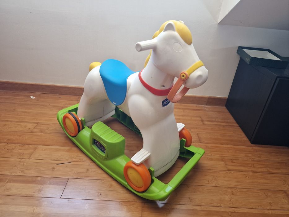 Cavalo Chicco para crianças