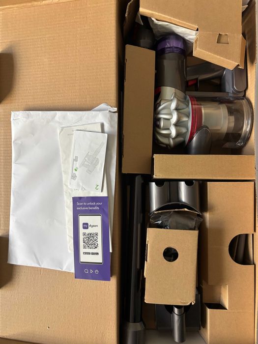 Aspirador Vertical DYSON V8 Advanced