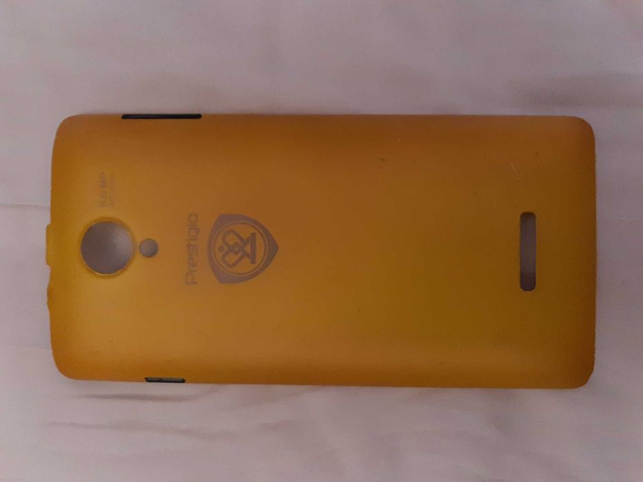 Продам задние крышки телефона prestigio.