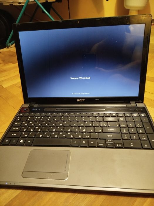 Ноутбук Acer Aspire 5553G работает от мощного Pawer Bank от 65 wt PD