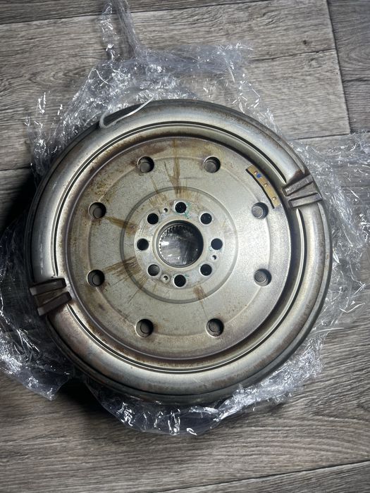 Маховик Фольцваген СС 2.0tsi DSG Dq250